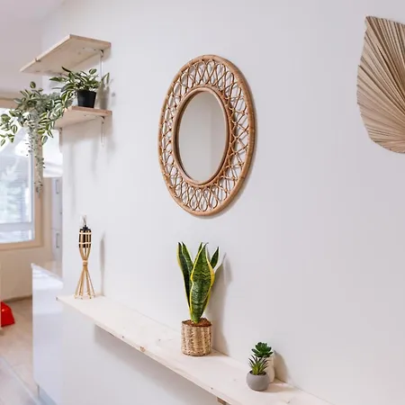 Stylish One-bedroom Διαμέρισμα